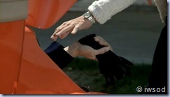 S2E05_Charity.flv_001330200