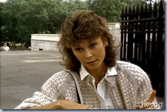 SCARECROW_MRS_KING_SEASON2_D1-02(1).avi_000512312