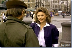 SCARECROW_MRS_KING_SEASON2_D1-02(1).avi_000993793