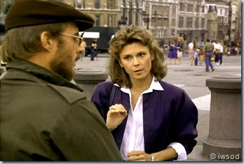 SCARECROW_MRS_KING_SEASON2_D1-02(1).avi_001014814