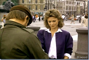 SCARECROW_MRS_KING_SEASON2_D1-02(1).avi_001050850