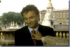 SCARECROW_MRS_KING_SEASON2_D1-02(1).avi_002740573