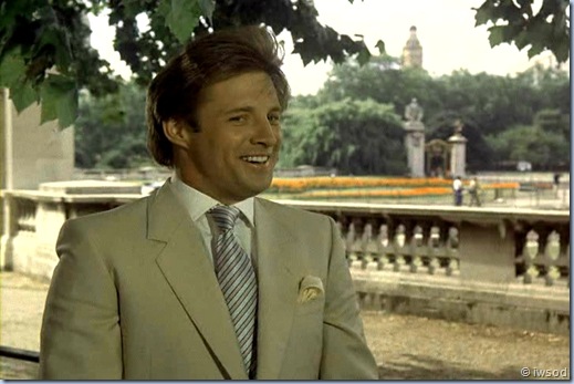 SCARECROW_MRS_KING_SEASON2_D1-02(1).avi_002810677