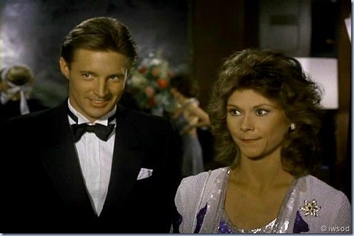 2.02 TIMES THEY ARE A CHANGIN.avi_001798164