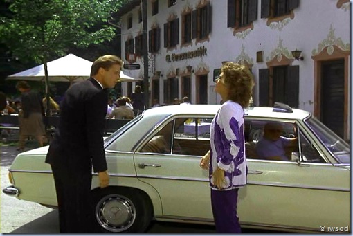 2.02 TIMES THEY ARE A CHANGIN.avi_002218418