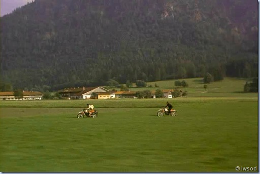 2.02 TIMES THEY ARE A CHANGIN.avi_002431131