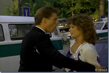 2.02 TIMES THEY ARE A CHANGIN.avi_002554154