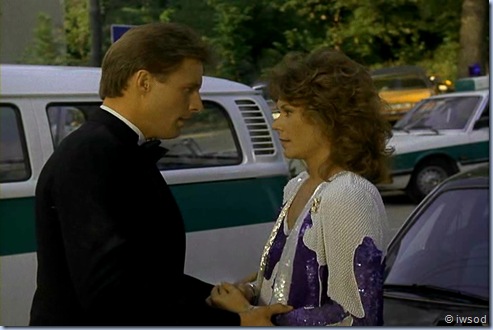 2.02 TIMES THEY ARE A CHANGIN.avi_002561327