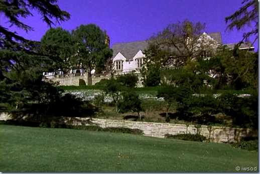 2.06 BRUNETTES ARE IN.avi_001890223