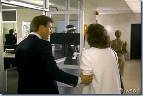 2.03 DOUBLE AGENT.avi_000440373