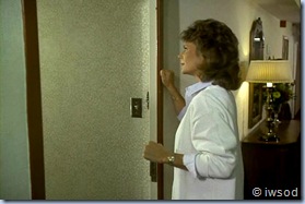 2.03 DOUBLE AGENT.avi_000647580