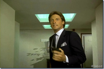 2.03 DOUBLE AGENT.avi_000731564