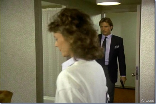 2.03 DOUBLE AGENT.avi_000745912