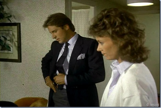 2.03 DOUBLE AGENT.avi_000755689