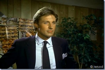 2.03 DOUBLE AGENT.avi_000986920