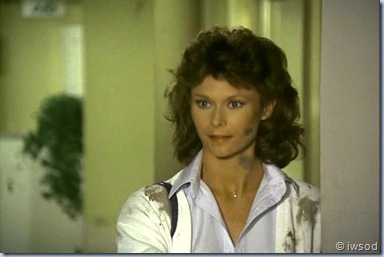 2.03 DOUBLE AGENT.avi_001088188