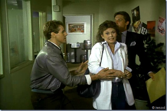 2.03 DOUBLE AGENT.avi_001095195