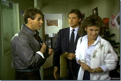 2.03 DOUBLE AGENT.avi_001114581