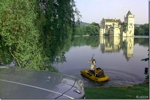 2.04 THE LEGEND OF DAS GEISTERSCHLOSS.avi_001422822