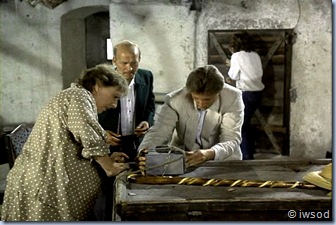 2.04 THE LEGEND OF DAS GEISTERSCHLOSS.avi_002418018