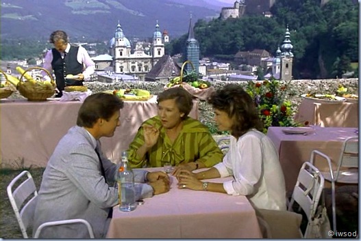 2.04 THE LEGEND OF DAS GEISTERSCHLOSS.avi_002723223