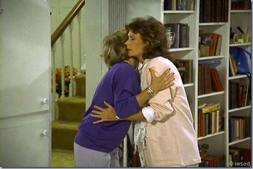 2.06 BRUNETTES ARE IN.avi_000861061