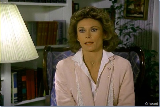 2.06 BRUNETTES ARE IN.avi_001146312