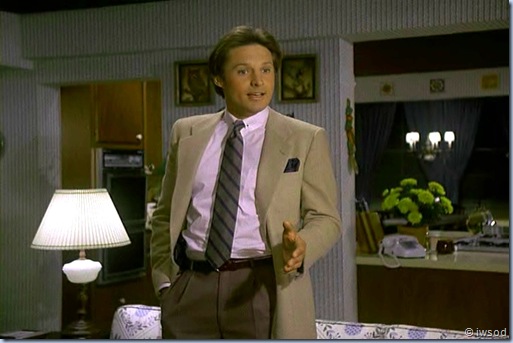 2.06 BRUNETTES ARE IN.avi_001165532