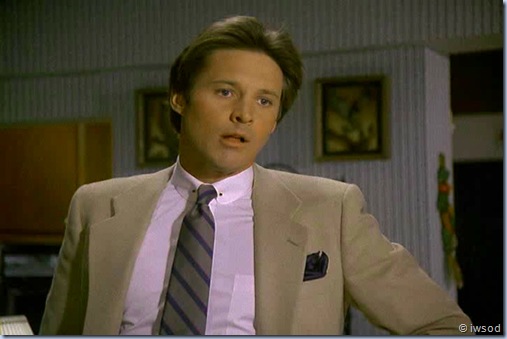 2.06 BRUNETTES ARE IN.avi_001168668