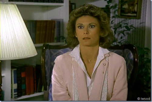 2.06 BRUNETTES ARE IN.avi_001170970