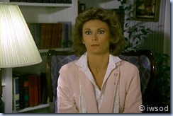 2.06 BRUNETTES ARE IN.avi_001174174