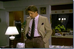 2.06 BRUNETTES ARE IN.avi_001176209