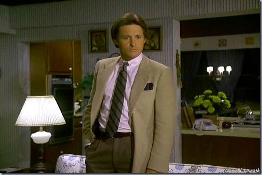 2.06 BRUNETTES ARE IN.avi_001188388