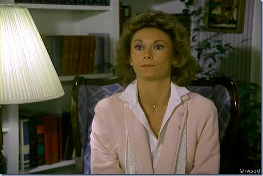 2.06 BRUNETTES ARE IN.avi_001199599