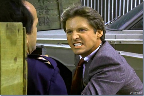 2.06 BRUNETTES ARE IN.avi_001836736