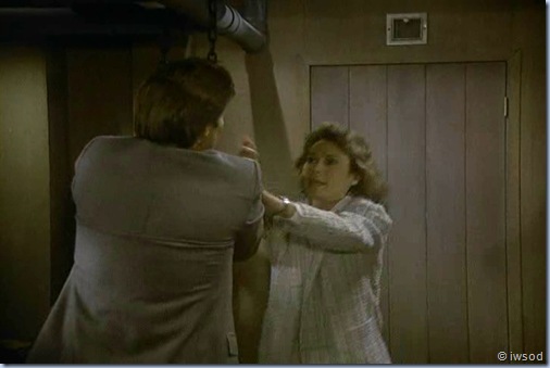 2.06 BRUNETTES ARE IN.avi_002432665