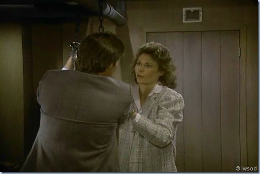 2.06 BRUNETTES ARE IN.avi_002438338