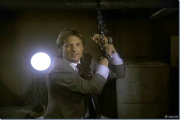 2.06 BRUNETTES ARE IN.avi_002456356