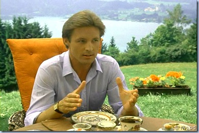 2.07 OUR MAN IN TEGERNSEE.avi_001007607