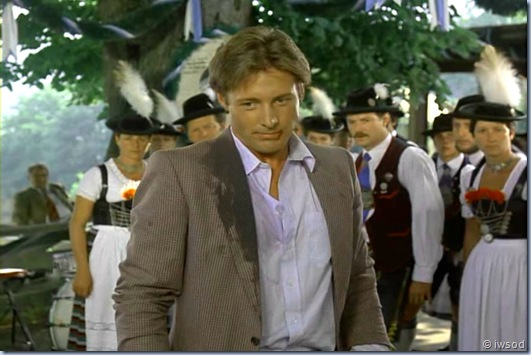 2.07 OUR MAN IN TEGERNSEE.avi_002652419