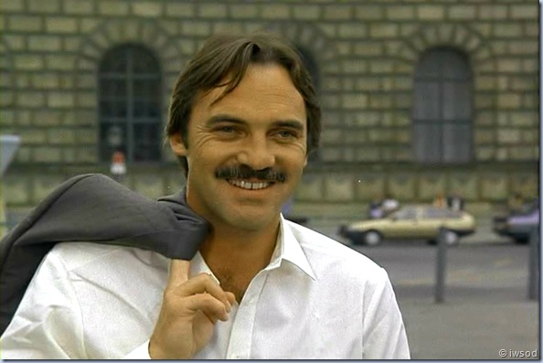 2.07 OUR MAN IN TEGERNSEE.avi_002754421