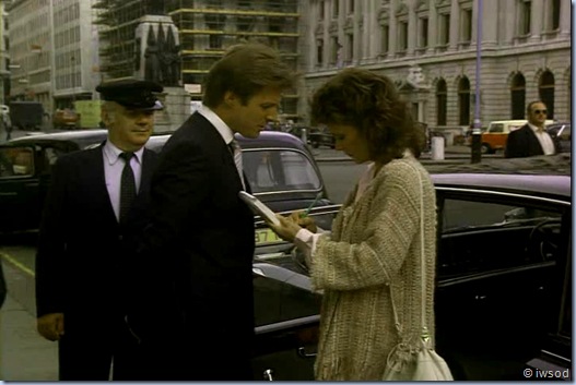 2.08 AFFAIR AT BROMFIELD HALL.avi_000176109