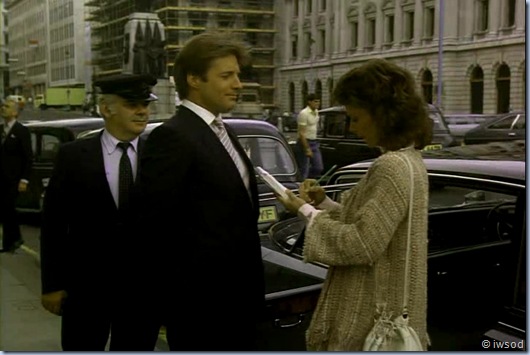 2.08 AFFAIR AT BROMFIELD HALL.avi_000188121