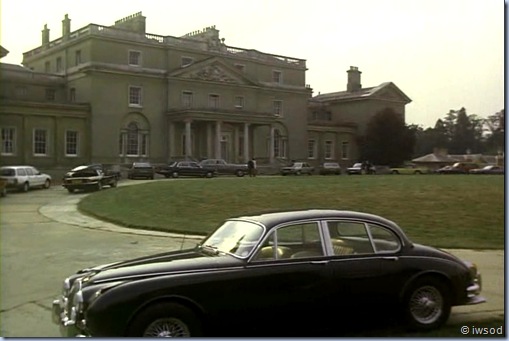 2.08 AFFAIR AT BROMFIELD HALL.avi_001879813