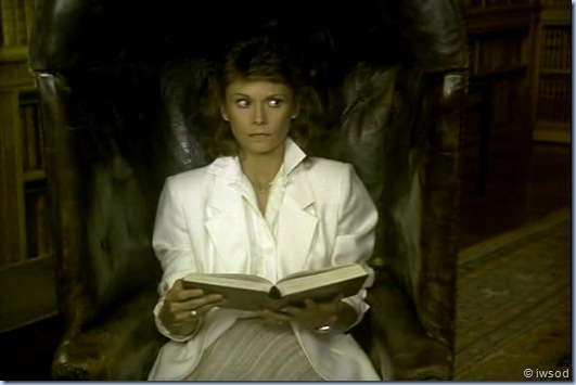 2.08 AFFAIR AT BROMFIELD HALL.avi_002233400