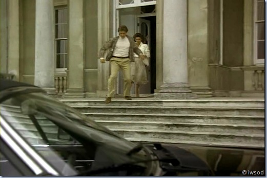 2.08 AFFAIR AT BROMFIELD HALL.avi_002353520