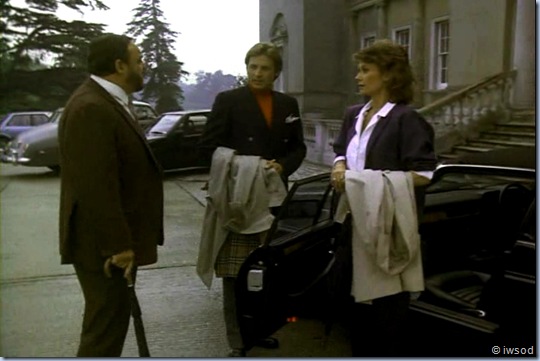 2.08 AFFAIR AT BROMFIELD HALL.avi_002629796