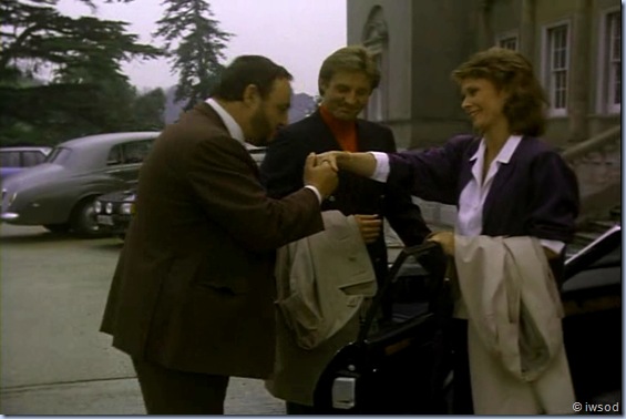 2.08 AFFAIR AT BROMFIELD HALL.avi_002753420