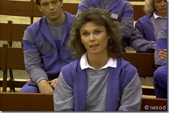 2.09 A CLASS ACT.avi_001186453