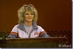 2.09 A CLASS ACT.avi_001236503